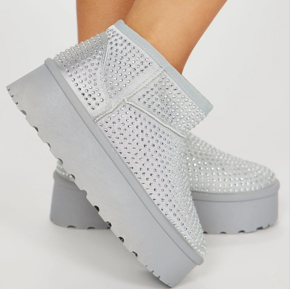 Flat Ankle Booties